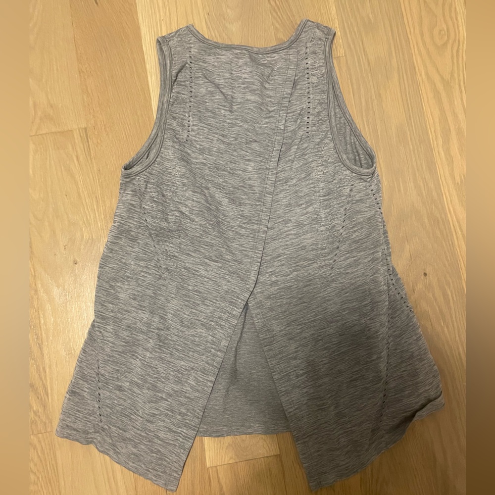 Athleta Foothill Heathered Grey Split Back Tank T… - image 4